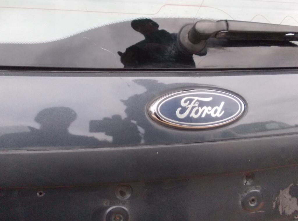 Ford Focus Mk2 2004-2011 combi 1.4 16v petrol MT 59 kW 2005  Kapota zadná (kufor)