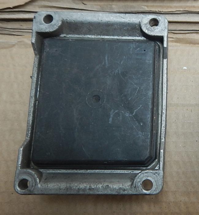 Opel Corsa C 2000-2006 hatchback 1.0 petrol MT 44 kW 2005  Riadiaca jednotka motora 0261207960 55350551