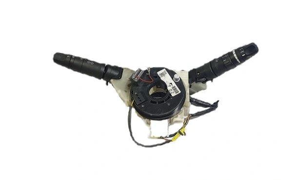 Nissan Micra K12 2003-2010 hatchback 1.2 petrol MT 59 kW 2004  Prepínač smeroviek 25560AX702
