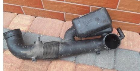 Opel Astra I 1991-2002 hatchback 1.6 16v petrol MT 74 kW 1997  Rúrka chladenia vzduchu 90572423