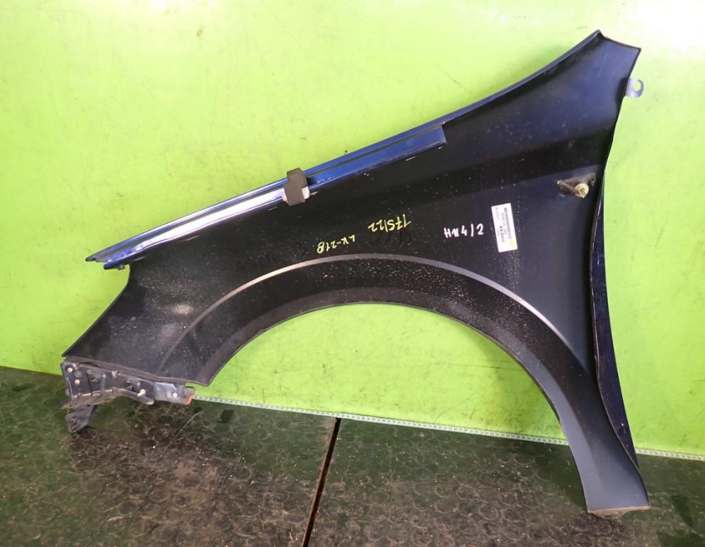 Opel Astra III 2004-2014 hatchback 1.7 CDTI diesel MT 74 kW 2005  Blatník predný pravý