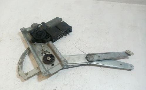 Opel Vectra A 1988-1995 sedan 1.6 petrol MT 55 kW 1994  Mechanizmus sťahovania okna predný ľavý 0130821620