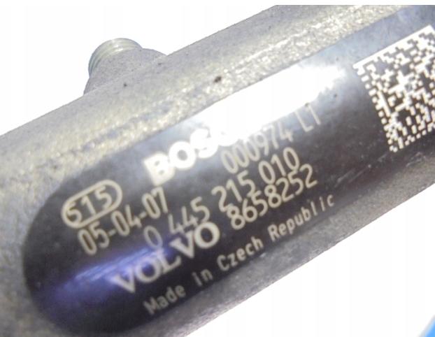Volvo V70 II 1999-2007 combi 2.4 D5 diesel MT 120 kW 2003  Vstrekovacia lišta 0281002527 0445215010