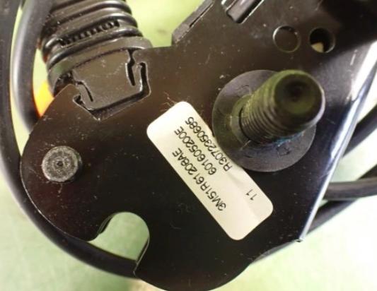Ford C-Max I 2003-2010  1.8 16v petrol MT 92 kW 2007 Bezpečnostný pás   napinac pasa L+P 3M52R61208AE 3M51R61209AF
