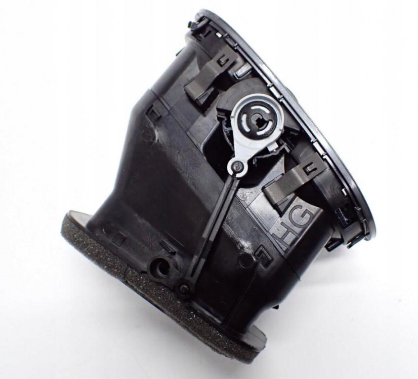 Volkswagen Tiguan I 2007-2016 hatchback 2.0 TDI diesel AT 103 kW 2009  Mriežka kúrenia (fukár) 5N0819703C 5M0819759