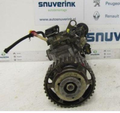 Renault Kangoo I 1998-2008 hatchback 1.9 D diesel MT 40 kW 2002  Vstrekovacie čerpadlo R8448B202B