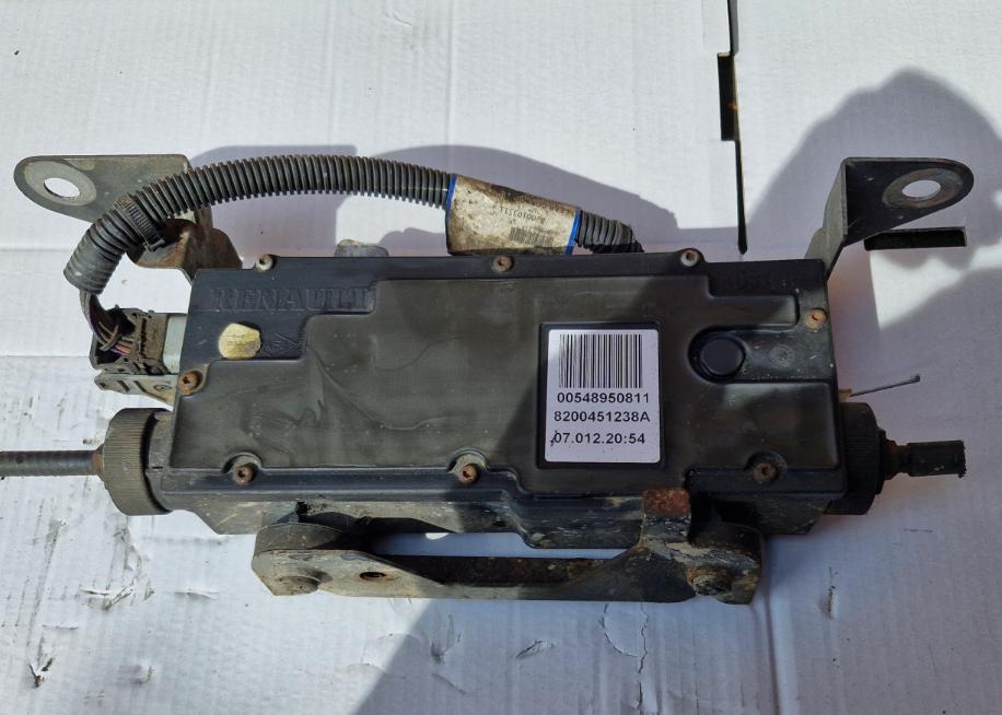Renault Espace IV 2003-2014  Ručná brzda 8200451238A