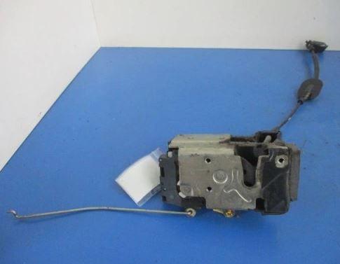 Ford Fiesta Mk6 2002-2008 hatchback 1.4 TDCI diesel MT 50 kW 2004  Zámok dverí predný pravý 2S6A-A21812-BG