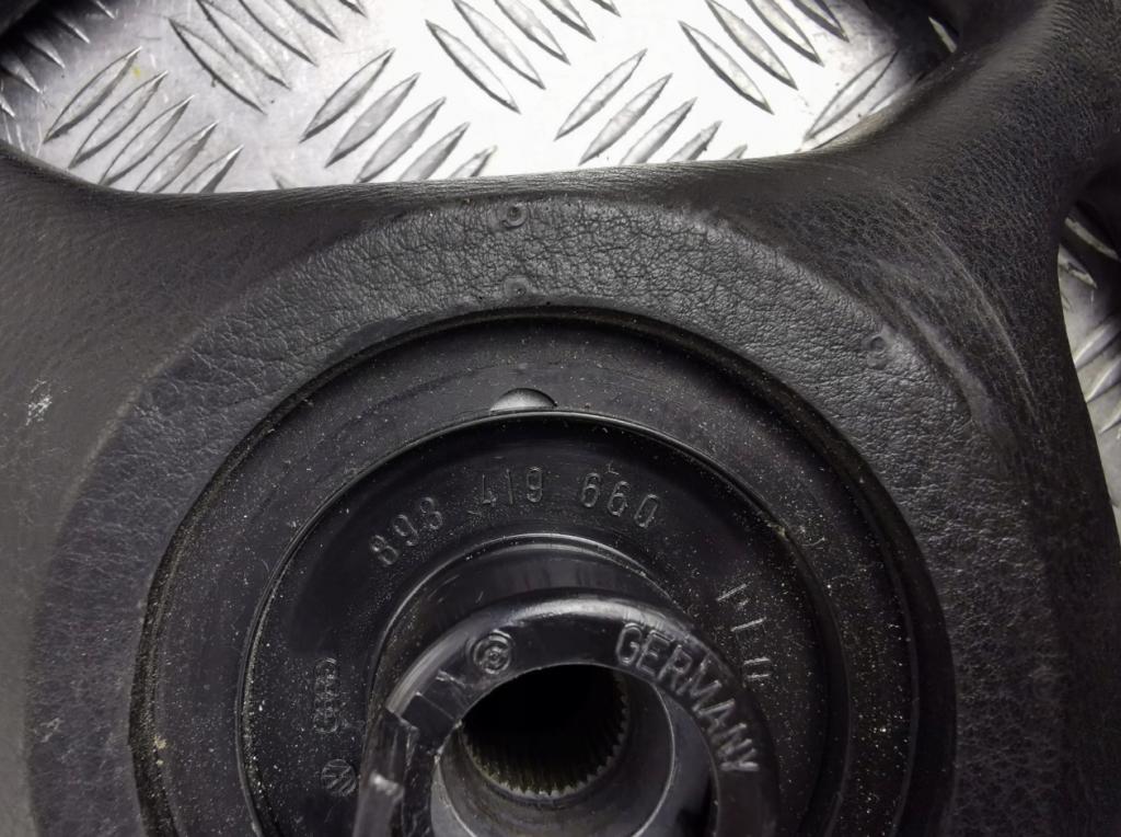 Audi 80 B4 1991-1994 sedan 1.9 TDI diesel MT 66 kW 1997  Volant 893419660