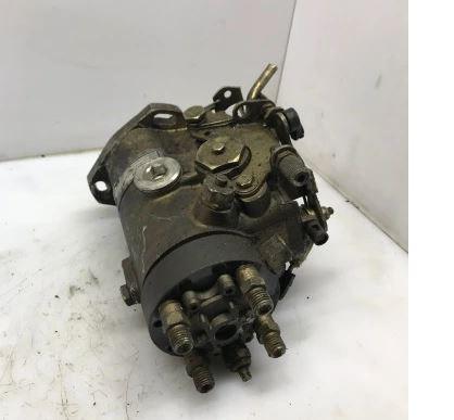 Peugeot 205 1,8  Vstrekovacie čerpadlo R8443B930A