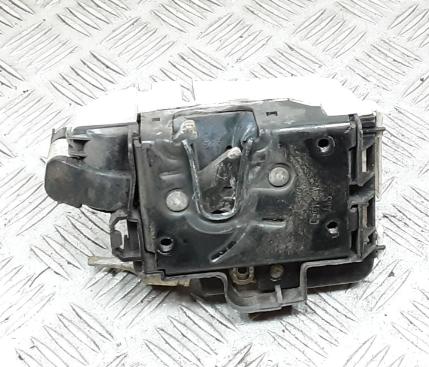 Volkswagen Polo III 6N 1994-2001 sedan 1.9 SDI diesel MT 47 kW 1996  Motorček zámku dverí predný ľavý 1HS862153
