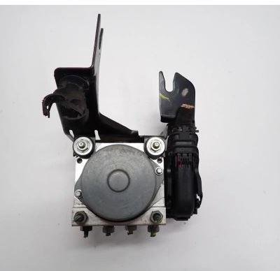 Dacia Duster I 2010-2018 hatchback 1.6 16v petrol MT 77 kW 2014  Pumpa ABS 0265232386