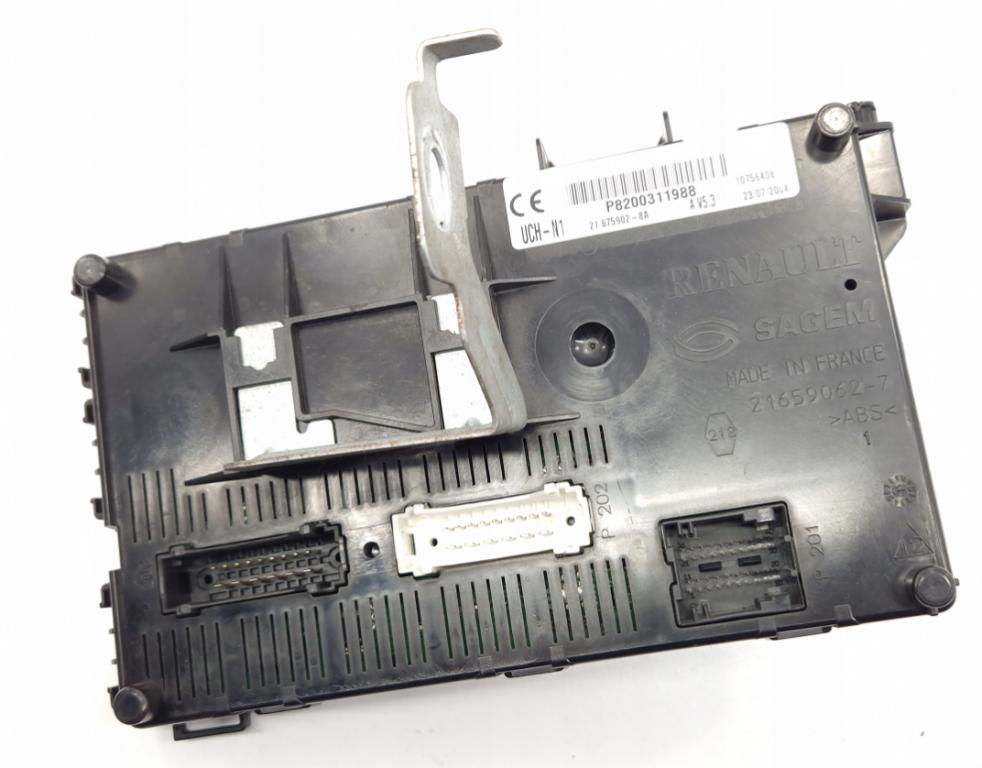 Renault Clio II 1998-2012 hatchback 1.5 DCI diesel MT 48 kW 2004  Modul komfortu 8200311988