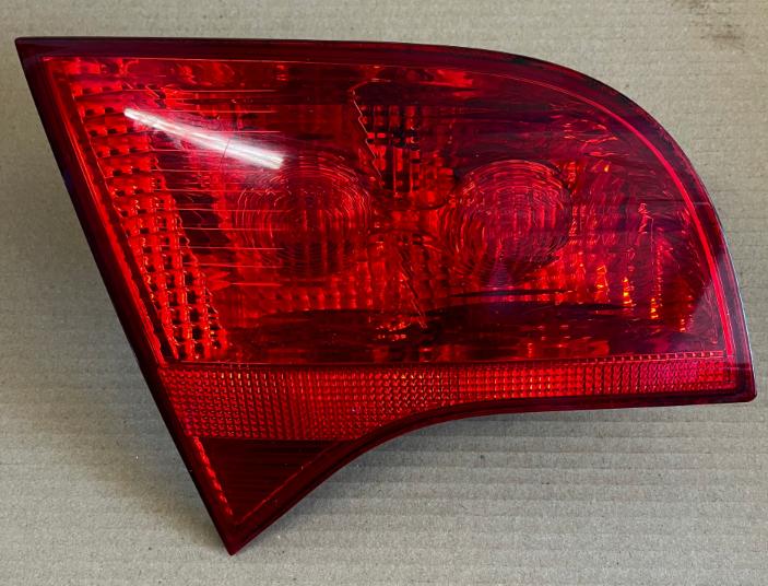 Audi A4 B7 2004-2008 combi 2.0 TDI diesel 103 kW 2006  Svetlo zadné ľavé 8E9945093A
