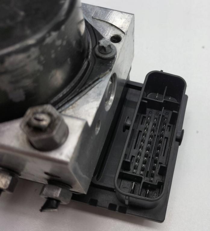 Seat Ibiza IV 6J 2008-2017 Pumpa ABS 6R0907379AB 6RO614117P 0265800911