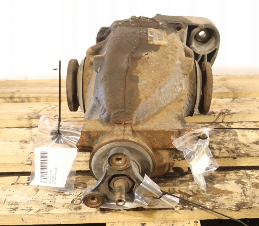 BMW 3 E90 2005-2013 sedan 2.0 diesel MT 120 kW 2006  Diferenciál zadný 7566217-01 2.56