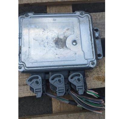 Renault Trafic II 2001-2014 hatchback 1.9 DCI diesel MT 60 kW 2001  Riadiaca jednotka 8200389519 0281011529
