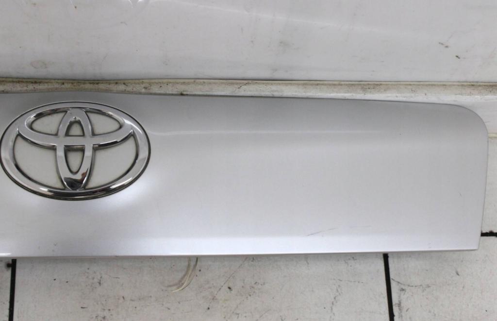 Toyota Rav4 III 2005-2012 suv Lišta osvetlenia ŠPZ