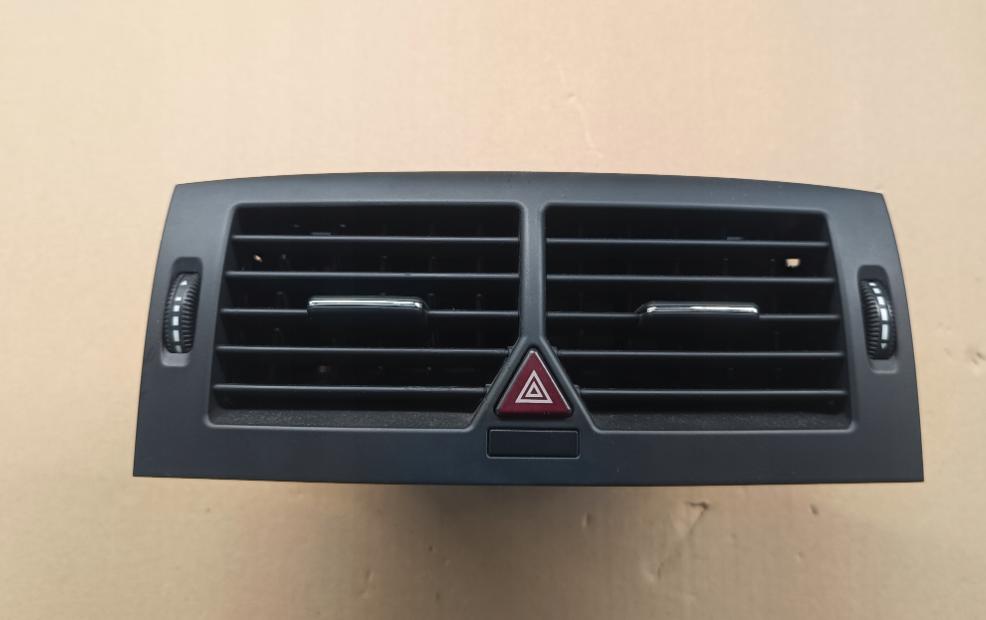 Mercedes B W245 2005-2011 hatchback 1.7 petrol AT 85 kW 2005  Mriežka kúrenia (fukár) 1698301254