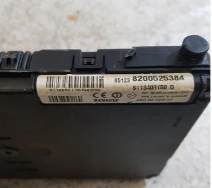 Renault Scenic II 2003-2009  1.6 16v petrol MT 80 kW 2003  Modul UCH 8200525384