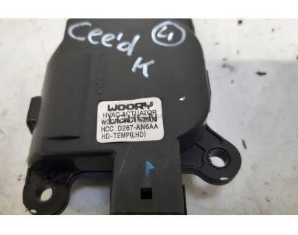 Kia Ceed I 2006-2012 hatchback 1.6 16v petrol MT 93 kW 2009  Motorček D267-AN6AA