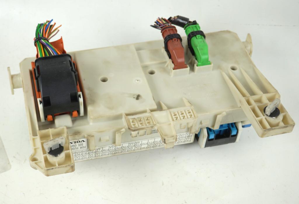 Volvo V50 combi 2.0 D diesel MT 100 kW 2006  Modul BSI 31254903 31268178