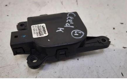 Kia Ceed I 2006-2012 hatchback 1.6 16v petrol MT 93 kW 2009  Motorček D267-AN6AA