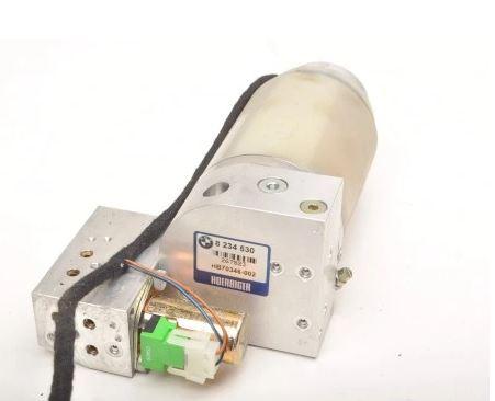 BMW 3 E46 1998-2007 2.5 24v petrol M52/TU AT 125 kW 2000  Motorček 8234530