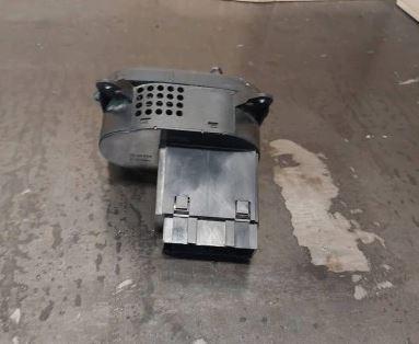 Ford Transit 2006-2013 hatchback 2.2 TDCI diesel MT 81 kW 2008  Prepínač YC1T13A024EB
