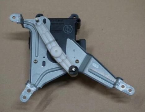 Toyota Land Cruiser J120 2002-2010 suv 3.0 D4D diesel 120 kW 2004  Motorček kúrenia 063700-8870