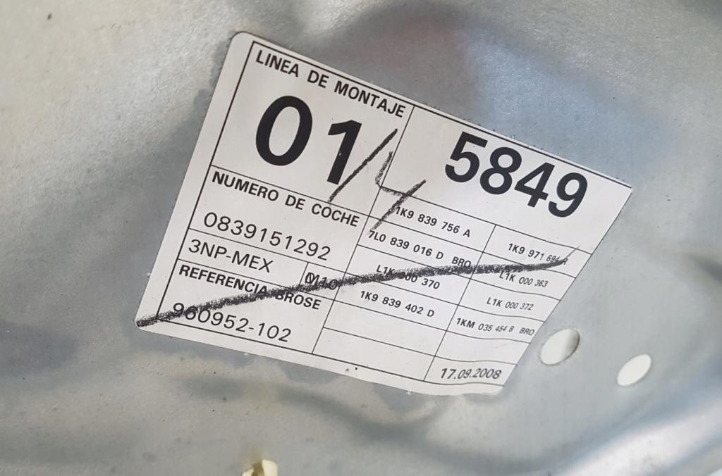 Volkswagen Golf V 2003-2009 1.9 TDI 2008  Mechanizmus sťahovania okna zadný pravý 1K9839756A 1K0959704AG