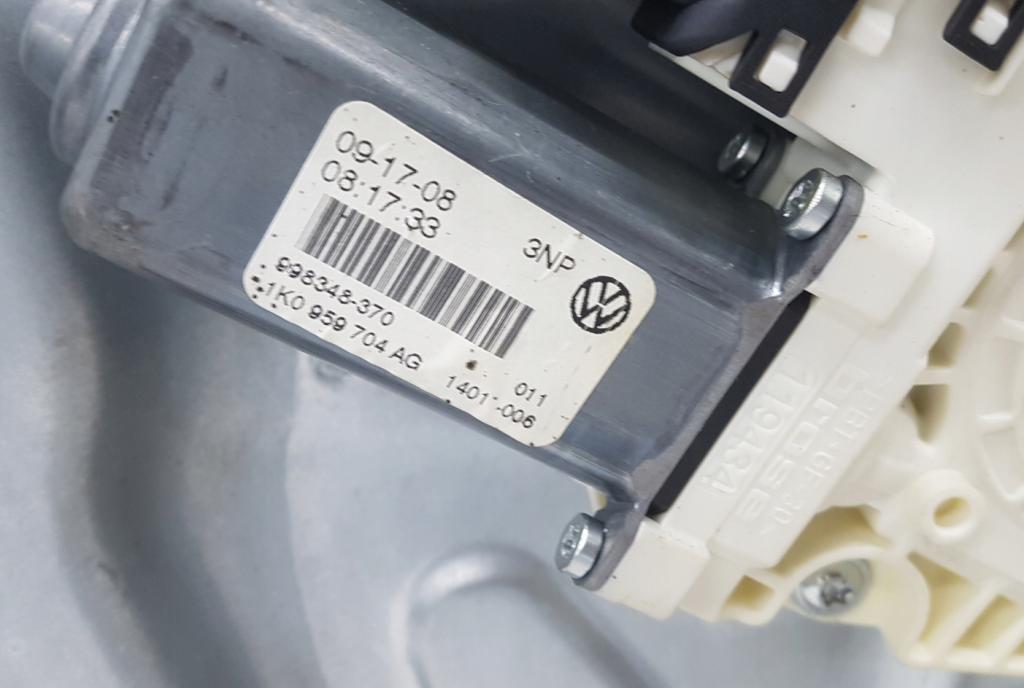 Volkswagen Golf V 2003-2009 1.9 TDI 2008  Mechanizmus sťahovania okna zadný pravý 1K9839756A 1K0959704AG