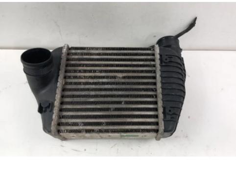 Audi A6 C6 2004-2011 sedan 2.7 TDI diesel MT 132 kW 2007  Intercooler (chladič nasávaného vzduchu) 4F0145805AB