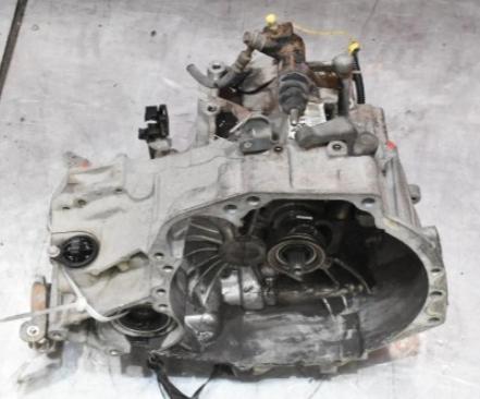Nissan Almera N16 2000-2006 sedan lift  1.5 16v petrol MT 72KW/98HP  2005  Prevodovka 4M516VA