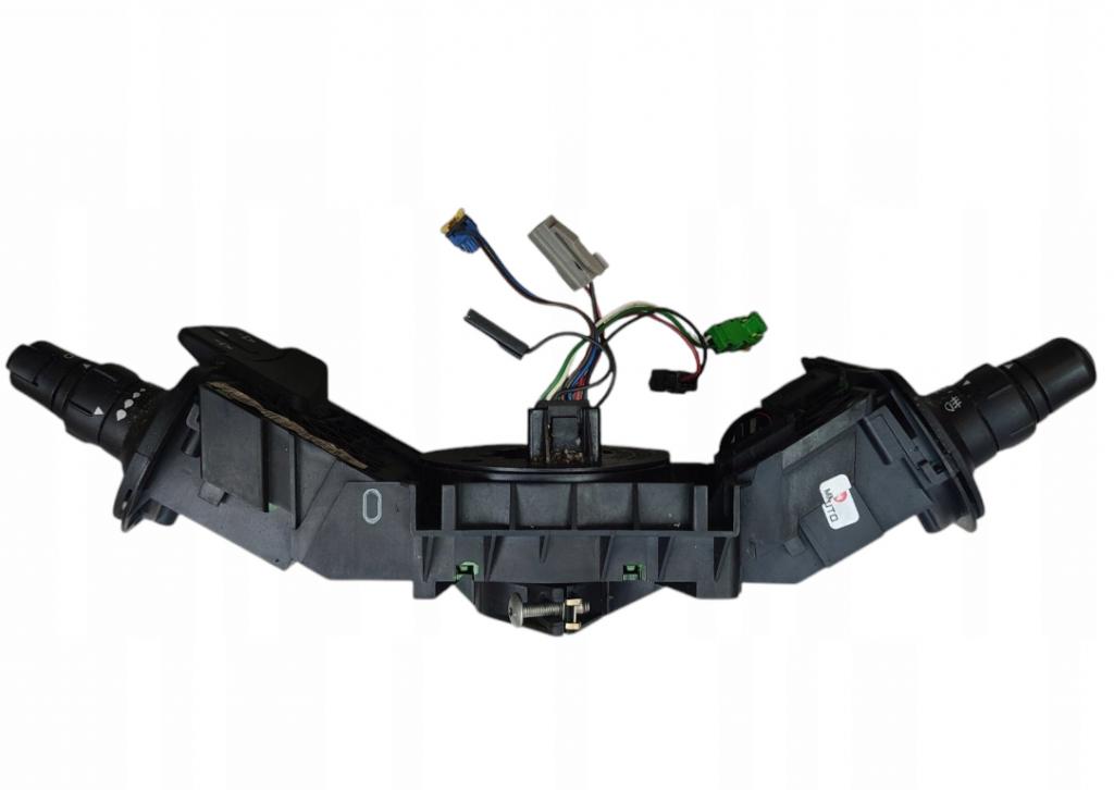 Renault Scenic II 2003-2009 hatchback 2.0 16v petrol 99 kW 2005  Prepínač 7701060399 61880052