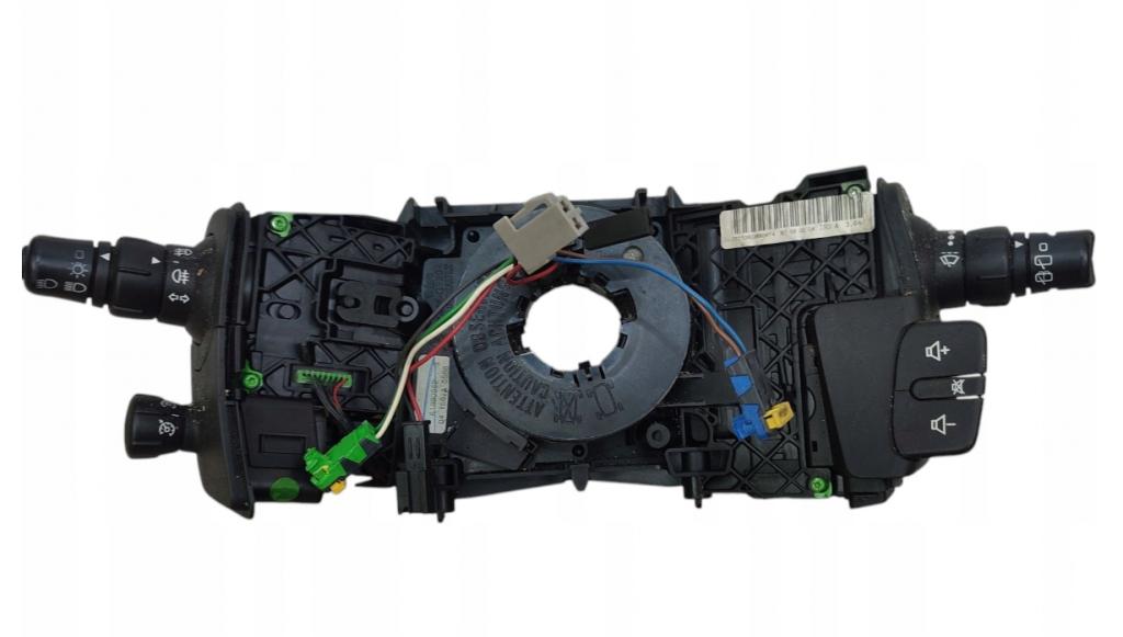Renault Scenic II 2003-2009 hatchback 2.0 16v petrol 99 kW 2005  Prepínač 7701060399 61880052