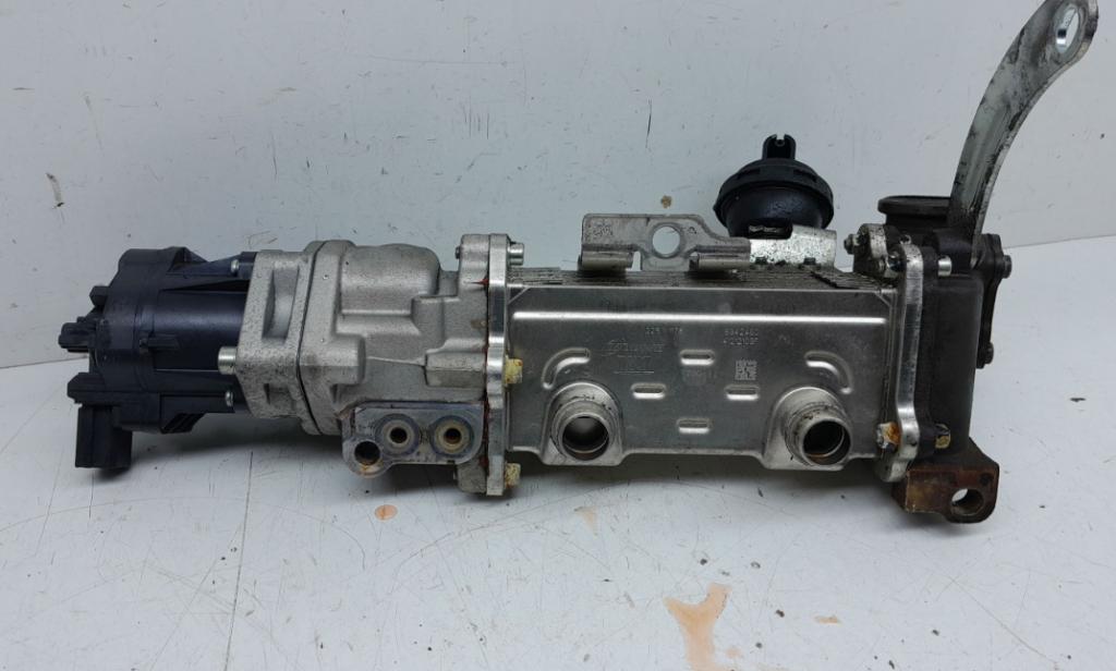 Lancia Thema II 2011-2014 sedan 3.0 CRD diesel AT 176 kW 2011  Chladič spalín 41212109F