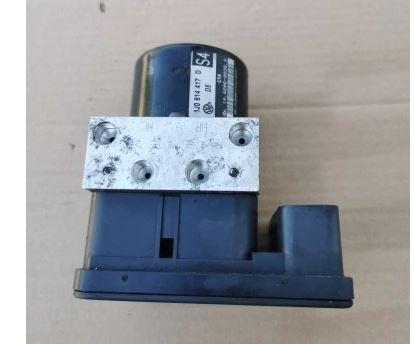 Skoda Octavia I 1996-2010 hatchback 1.8 T petrol MT 110 kW 2002  Pumpa ABS 1C0907379K 1J0614517D