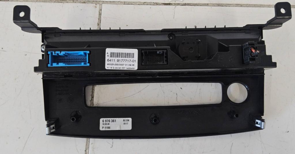 BMW 5 E60 2003-2010 sedan 3.0 petrol AT 170 kW 2008  Panel kúrenia/klimatizácie 6976361 9177717