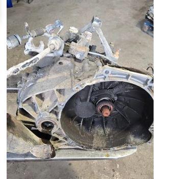 Ford Focus Mk2 2004-2011 sedan 1.8 TDCI diesel MT 85 kW 2006  Prevodovka 6M5R7002ZB