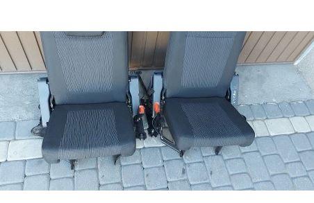 Peugeot 5008 I 2009-2017 hatchback 2.0 HDI diesel 120 kW 2010  Sedadlo zadné