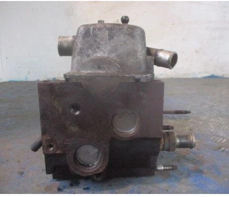 Ford Mondeo Mk4 2007-2014 hatchback 1.8 TDCI diesel MT 92 kW 2009  Hlava valcov 6G9Q6090A1A