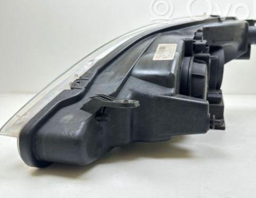 Peugeot 607 sedan 2.2 HDI diesel AT 98 kW 2001  Svetlo predné pravé 9654670880 620659