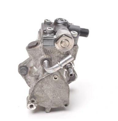 Volvo V40 II 2012-2019 hatchback 2.0 D2 diesel MT 88 kW 2016 Vstrekovacie čerpadlo 31432135