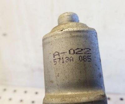Mitsubishi Outlander II 2006-2013 hatchback 2.0 DID diesel MT 103 kW 2008  Mechanizmus sťahovania okna zadný pravý 5713A085