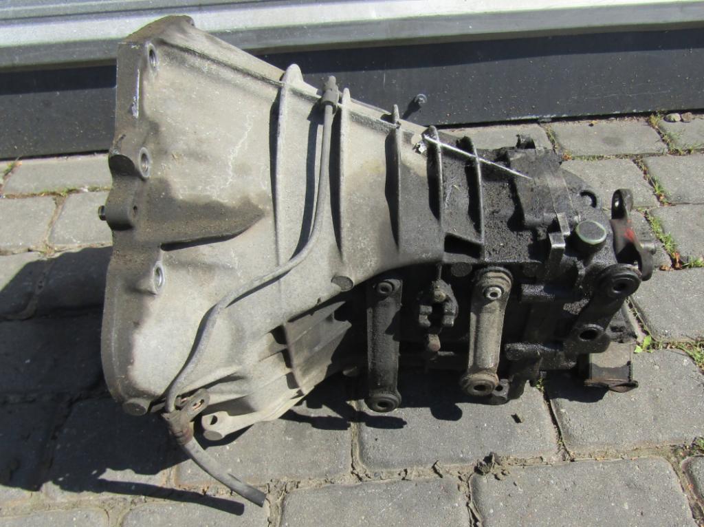 Mercedes W124  SEDAN 4D 2.3B 100kW 84-97  Prevodovka manuálna 1242600401