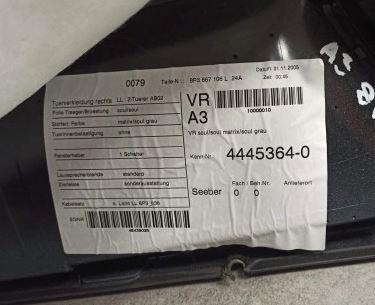 Audi A3 8P 2003-2012 hatchback 1.6 8v petrol MT 75 kW 2004 Tapacír dverí predný pravý 8P3867106