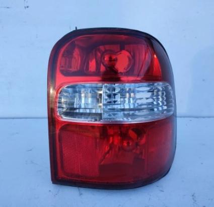 Kia Sportage I Lift 2.0 petrol MT 70 kW 2000  Svetlo zadné pravé