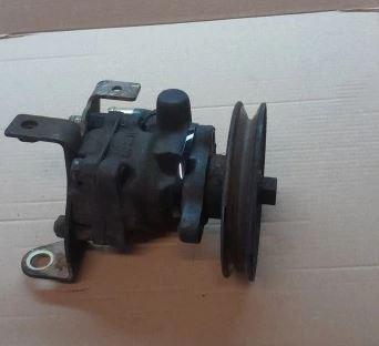 Suzuki Grand Vitara I 1998-2005 hatchback 2.0 16v petrol MT 94 kW 1999  Servočerpadlo, pumpa riadenia 470-03244