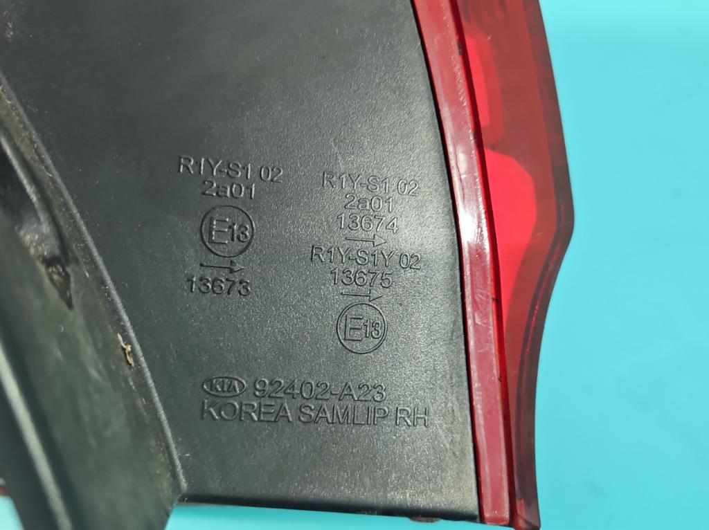 Kia Ceed II 2012-2018 combi 1.6 GDI petrol AT 99 kW 2014  Svetlo zadné pravé